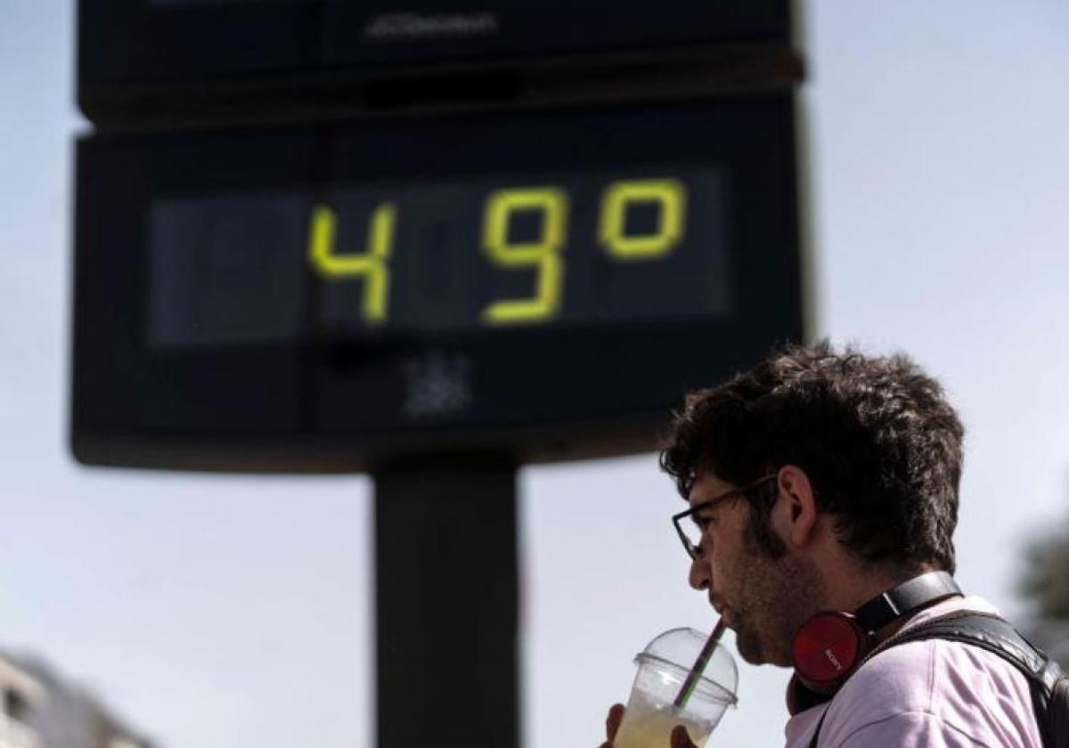 Las noches tórridas, con más de 25 grados de temperatura mínima, se han quintuplicado este verano en España