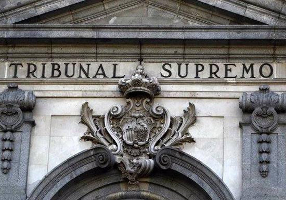 El Supremo prohíbe a las empresas descontar salario o computar como «descanso» el tiempo para ir al baño
