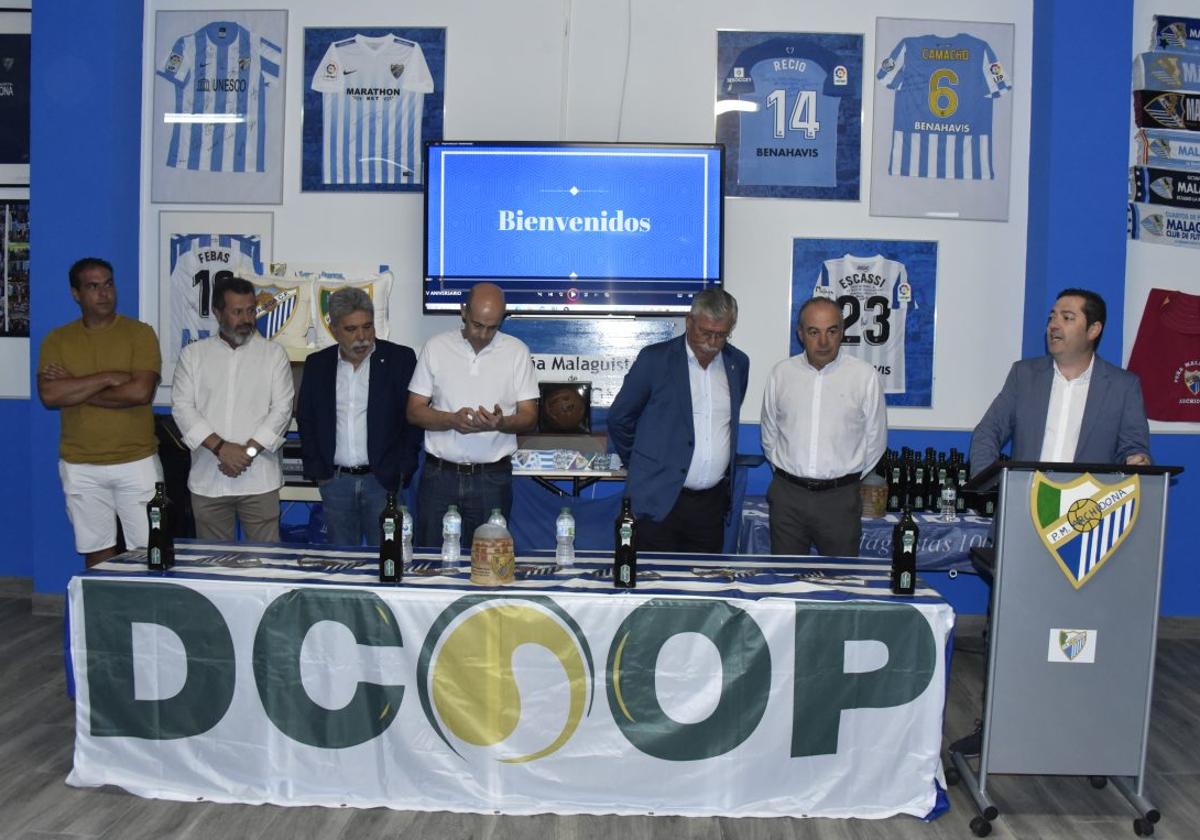 Homenaje a las peñas malaguistas en Archidona