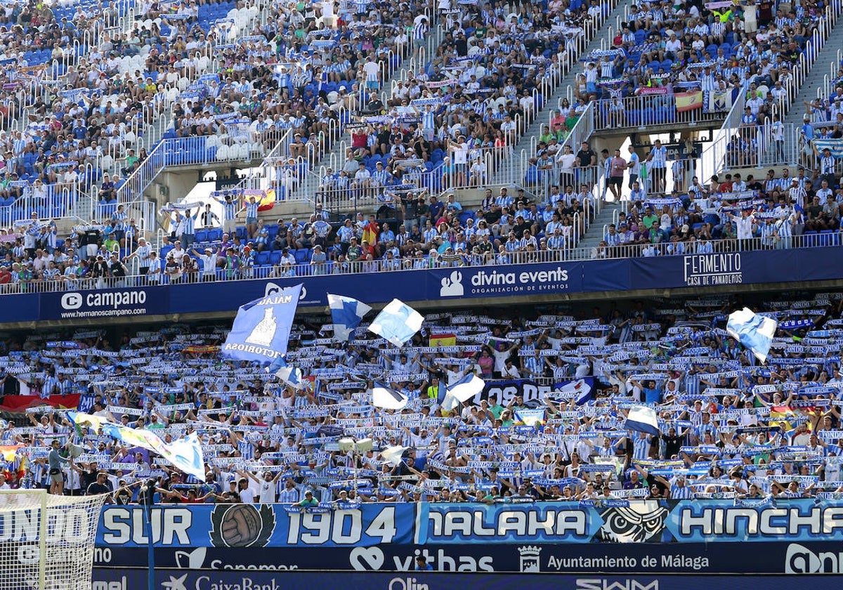 Imagen de la Grada de Animación de La Rosaleda en el último partido del Málaga contra el Melilla.