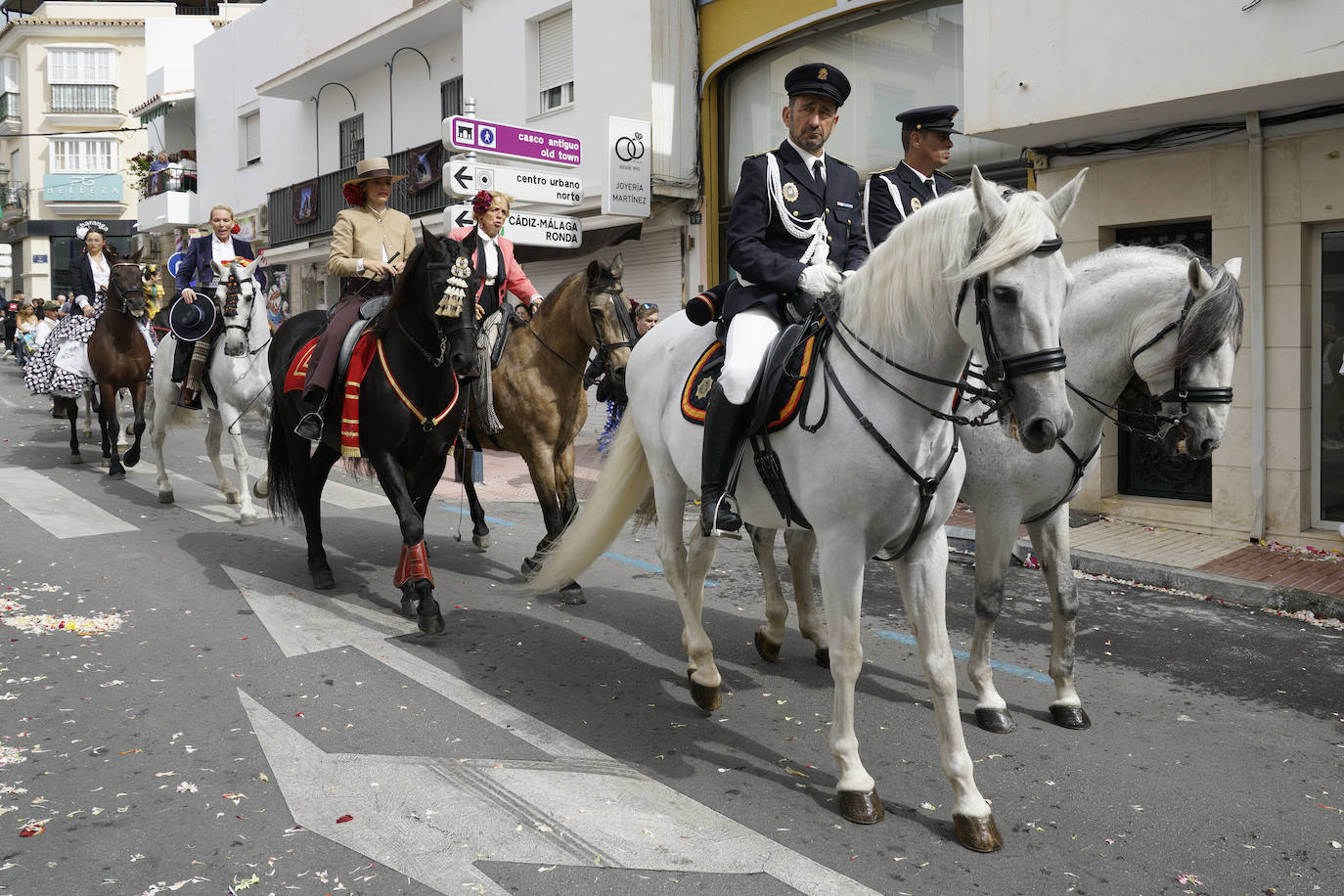 San Pedro Alcántara arropa a su patrón en el día grande de la Feria