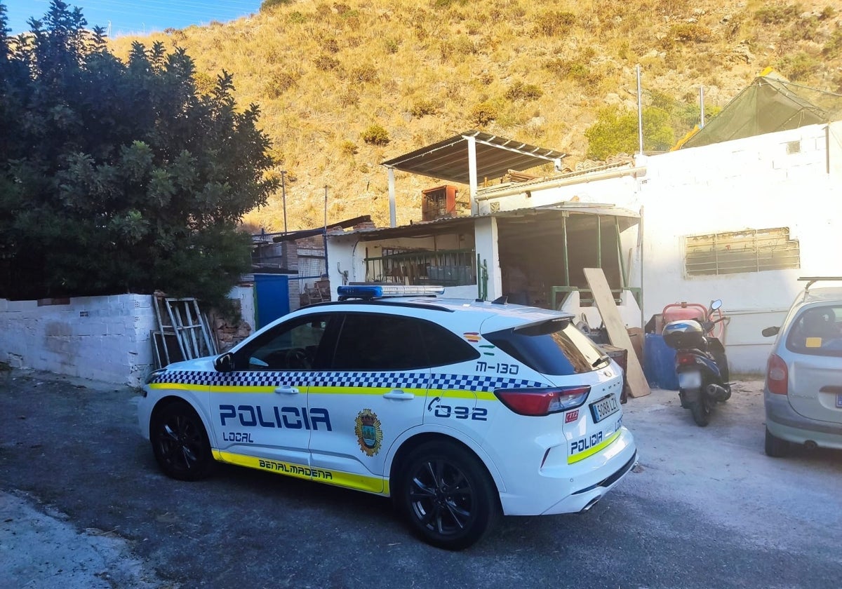 Investigan dos zonas de Benalmádena con «zulos» de animales en condiciones «lamentables»