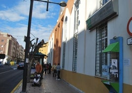 Fachada principal del centro de salud de Rincón de la Victoria, en una imagen de archivo.