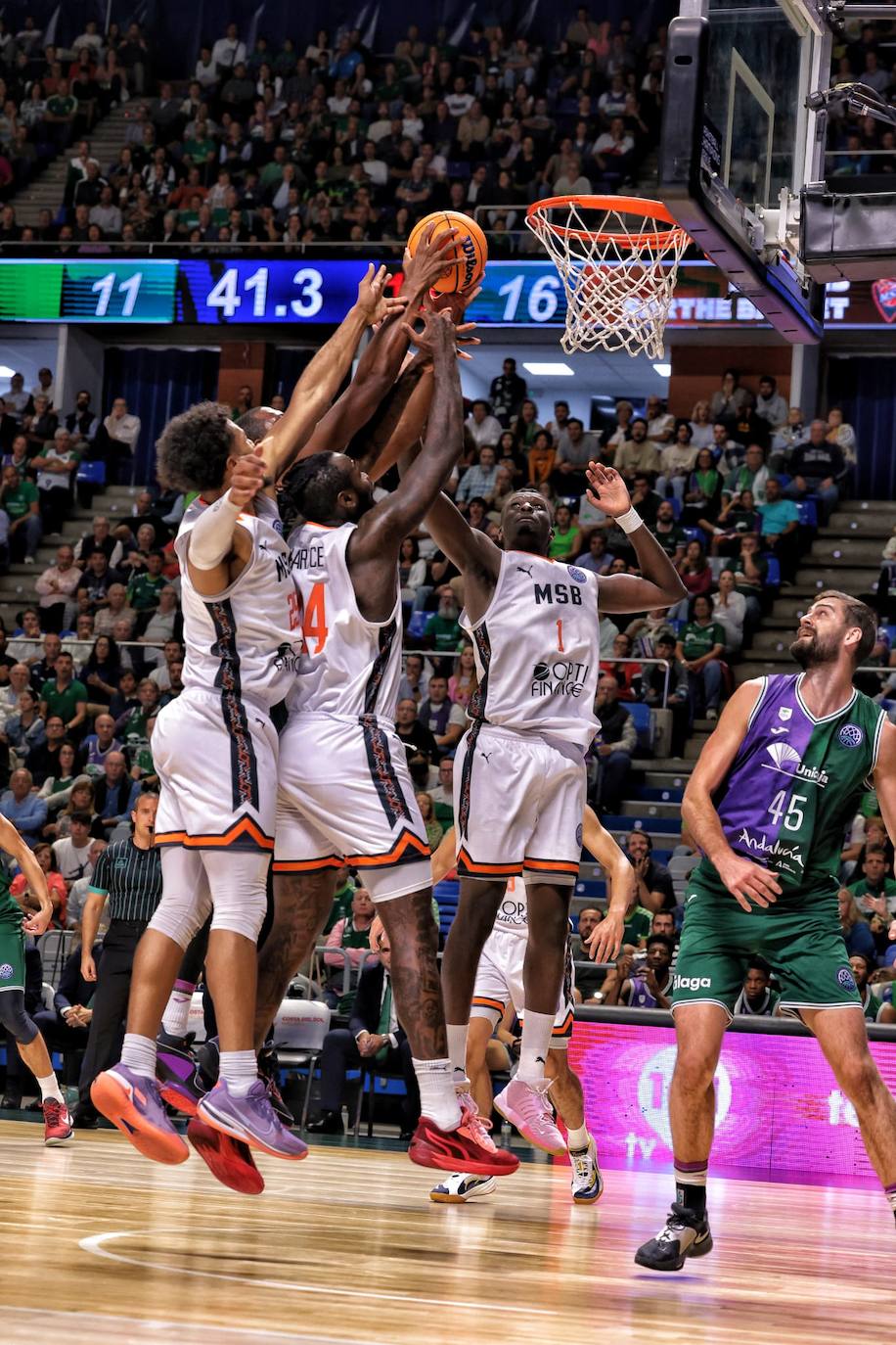 El Unicaja-Le Mans, en imágenes