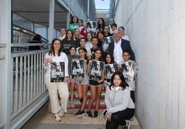 El alcalde de la localidad, Jorge Gallardo; la concejala de Juventud, Beatriz Plaza, y los Corresponsales Juveniles fueron los encargados de presentar este evento.