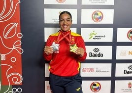 María Torres culmina la gesta y se corona campeona del mundo de kumite por equipos