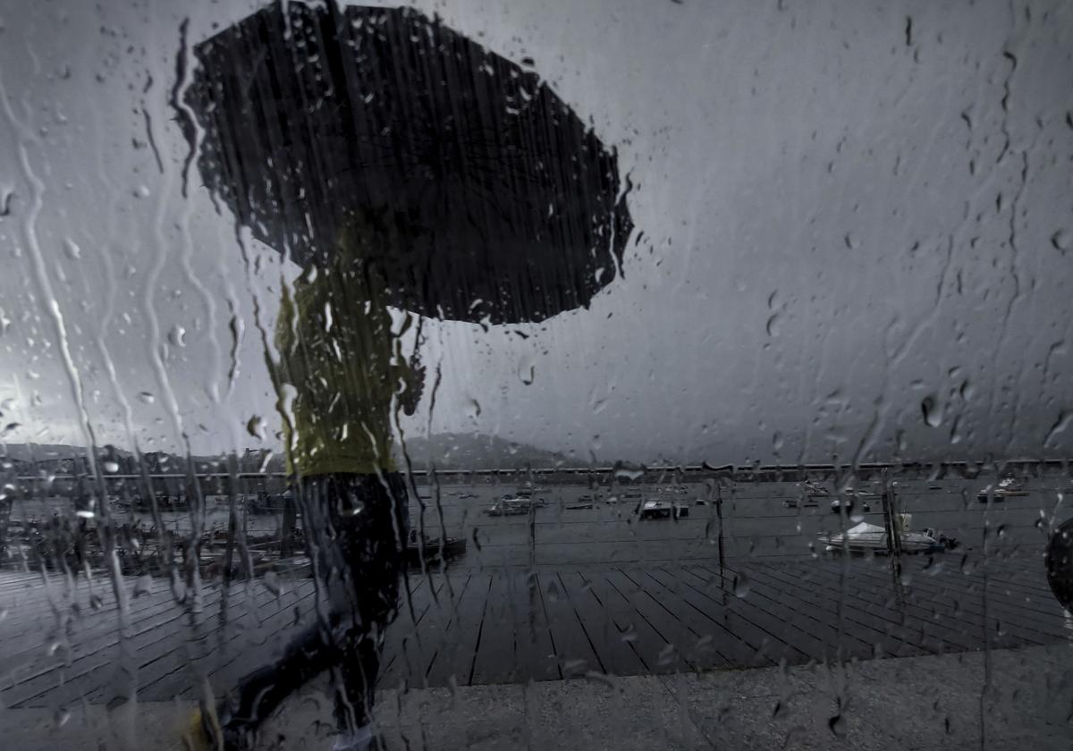 Aemet emite un aviso especial por nuevas borrascas que traerán lluvia, viento y olas a la Península