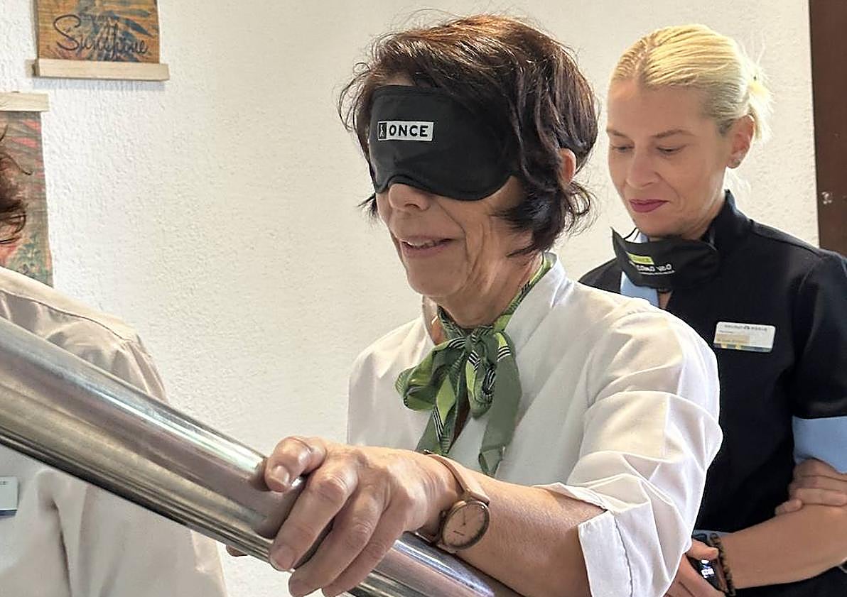 Imagen principal - Ocho cambios para adaptar un hotel a personas invidentes