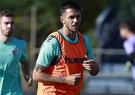 El jugador del Málaga, Nelson Monte, durante un entrenamiento reciente.