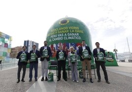 Distintas personalidades de la organización y las instituciones, en la presentación de la iniciativa en el Muelle Uno.