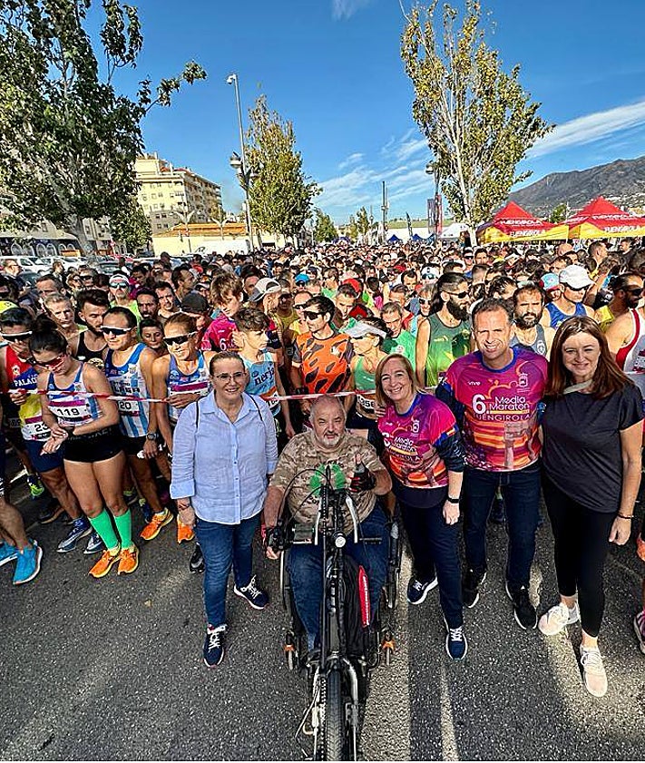 Imagen secundaria 2 - Javier Arcas y Britney Briceño vencen en la Media Maratón de Fuengirola
