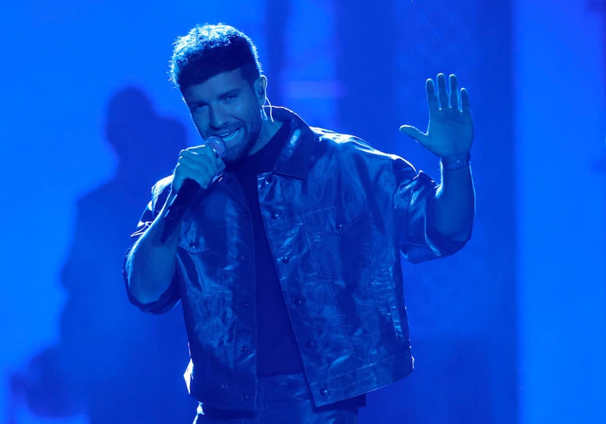 Pablo Alborán, durante su actuación en la gala de anoche en los Latin Grammy.