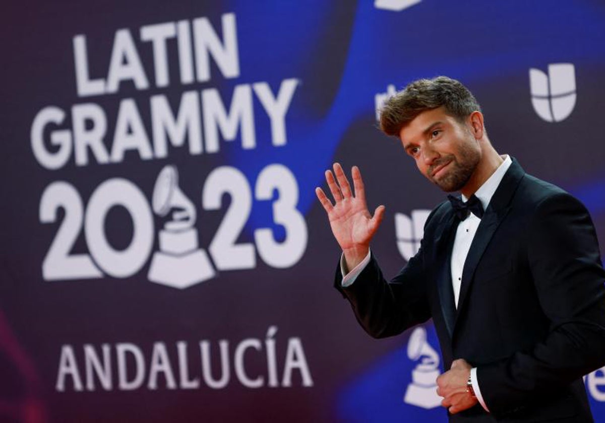 Pablo Alborán durante su llegada a la gala.