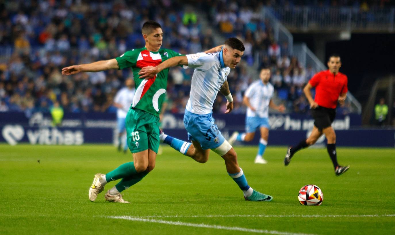 El Málaga-Alcoyano en La Rosaleda, en imágenes