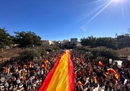 El PP moviliza a más de un millar de personas en Fuengirola contra amnistía