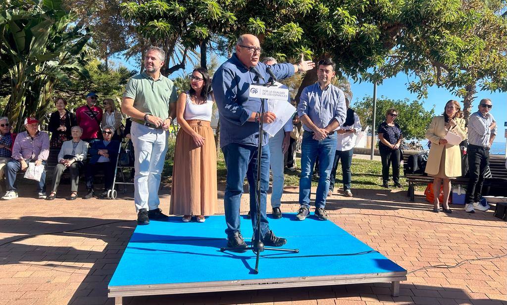 Protesta contra la amnistía en Vélez-Málaga