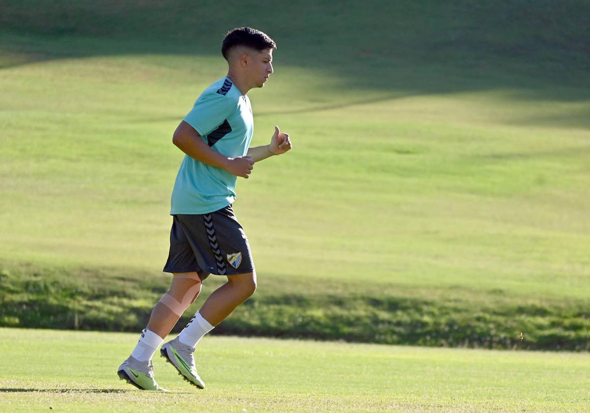 Imagen de archivo donde Haitam se entrena en solitario durante un entrenamiento del Málaga en la pretemporada.