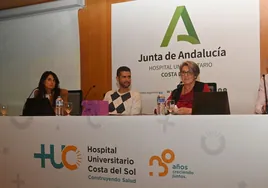 La presidenta de la Comisión contra la Violencia de Género del Hospital Costa del Sol, Carmen Agüera, en las jornadas organizadas con motivo del 25N. Josele