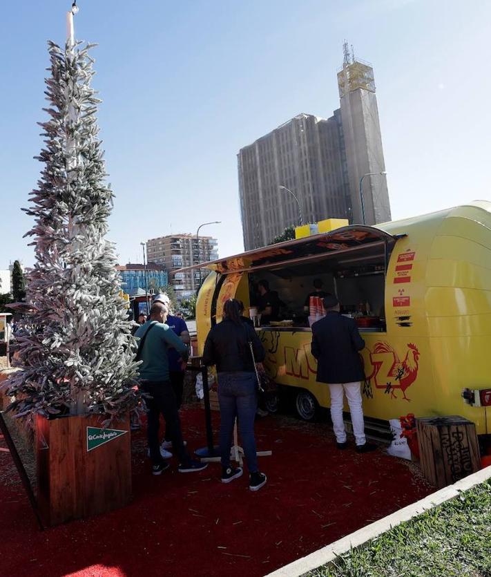 Imagen secundaria 2 - Llega a Málaga la foodtruck del mejor cocinero del mundo