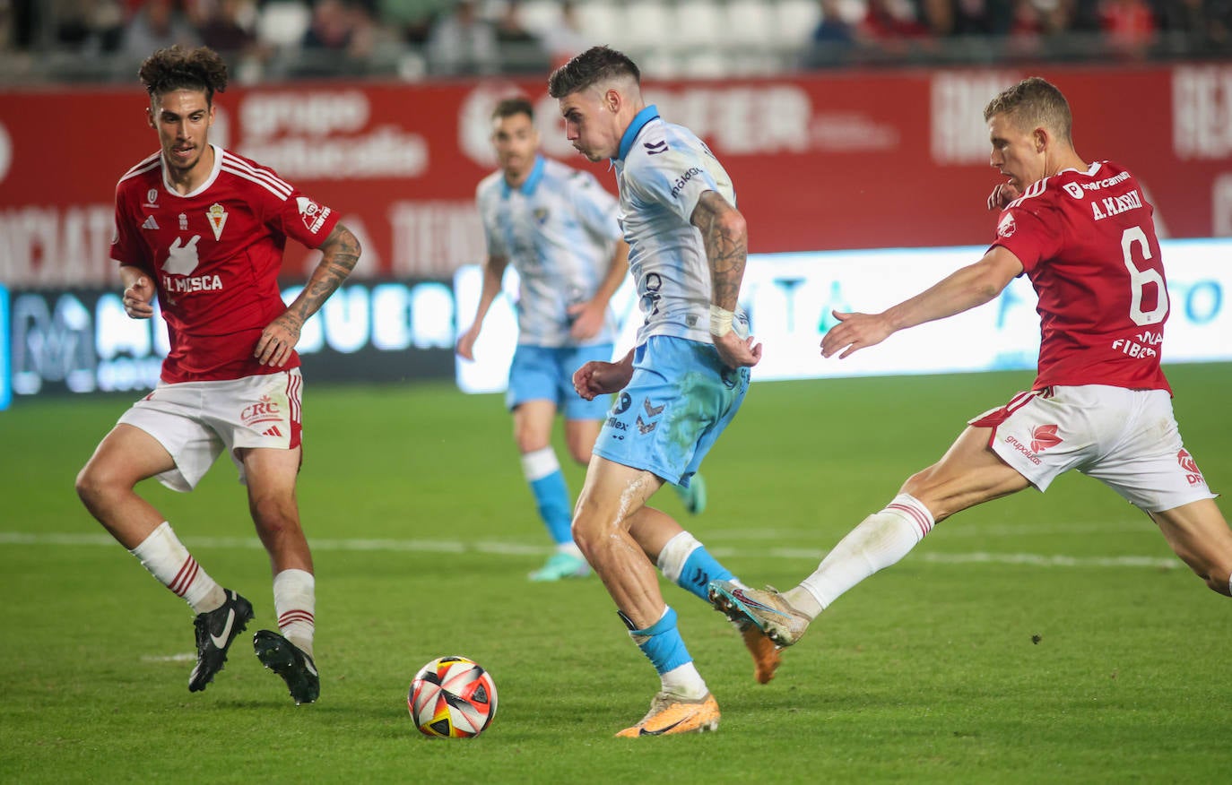 La goleada del Málaga en Murcia, en imágenes
