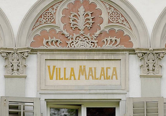 Detalle de la fachada de la residencia Suiza que da título al documental.