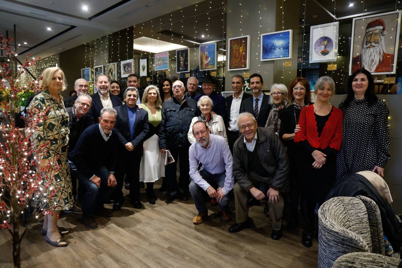 Presentación de la exposición de postales navideñas de SUR