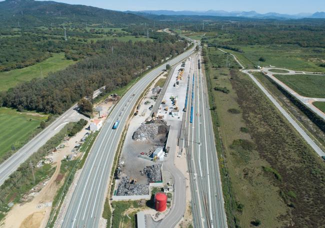 Vista área de los trabajos de renovación de la línea Bobadilla-Ronda-Algeciras.