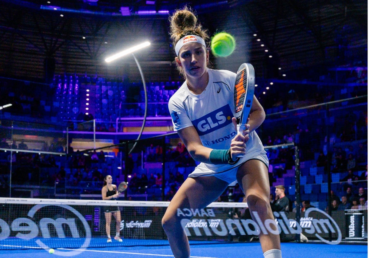 Bea González peleará este sábado por el pase a la final del Premier Padel de Milán