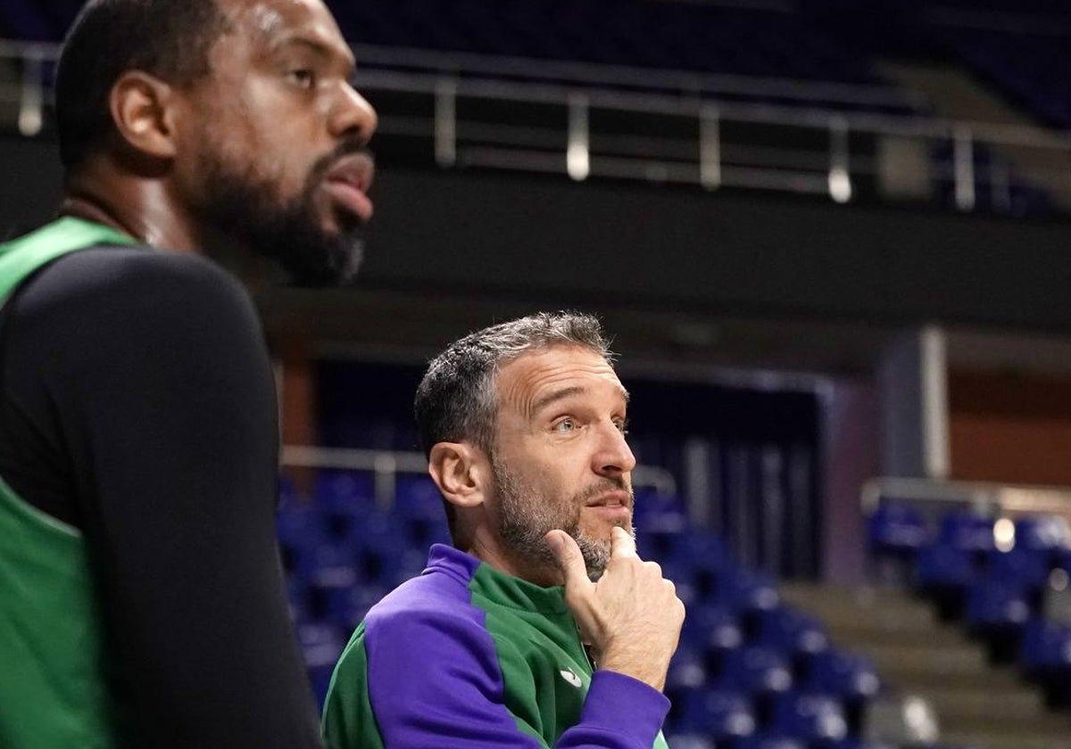 Will Thomas e Ibon Navarro, durante un entrenamiento.