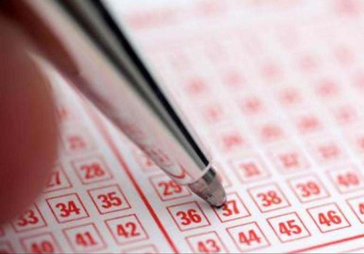 El único boleto agraciado con el segundo premio de la Bonoloto, en Torre del Mar