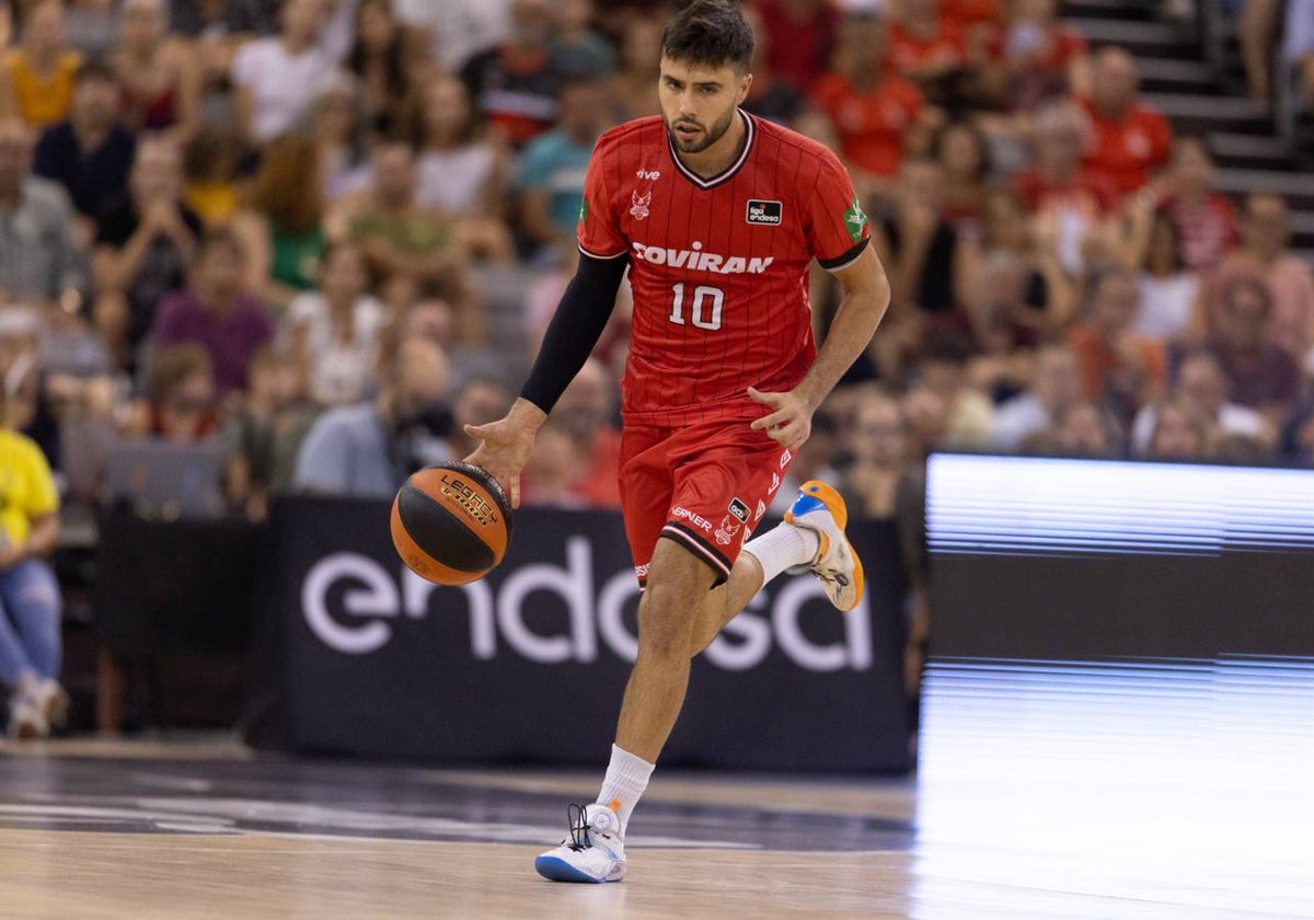 Germán Martínez, durante un partido con el Covirán Granada esta temporada.