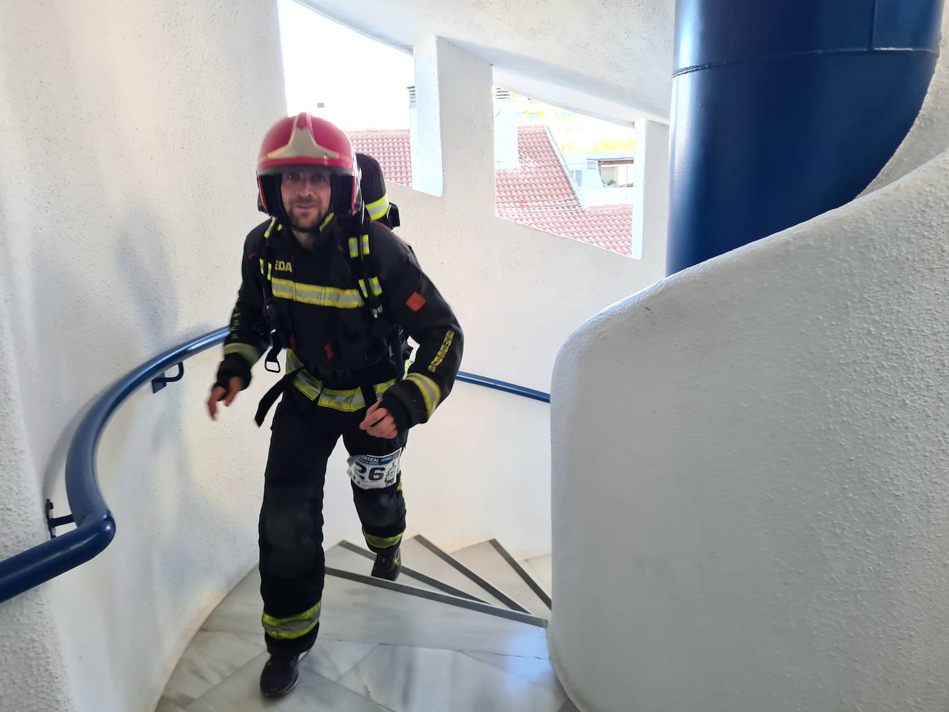 La Carrera Vertical de Fuengirola, en imágenes