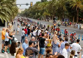 La Vuelta, a su paso por el parque de la capital.
