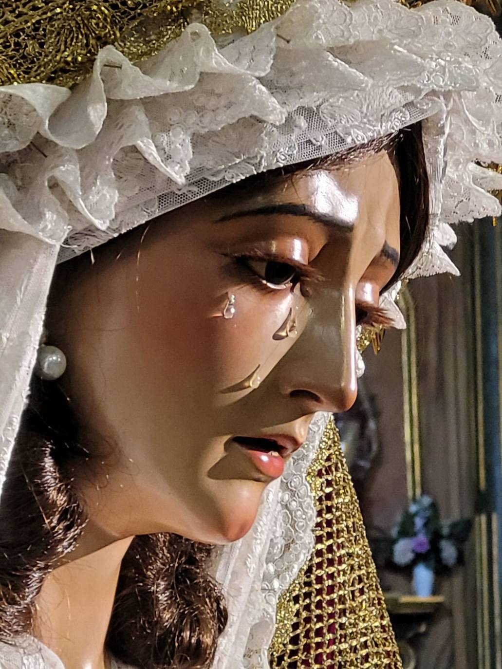 Imagen secundaria 1 - 1: María Santísima de la Esperanza de Vélez-Málaga. 2: Patrona y protectora de la Protección Civil de Coín. 3: Nuestra Señora de la Esperanza, de Málaga.