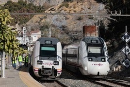 Los trenes que colisionaron este sábado en la estación de El Chorro.