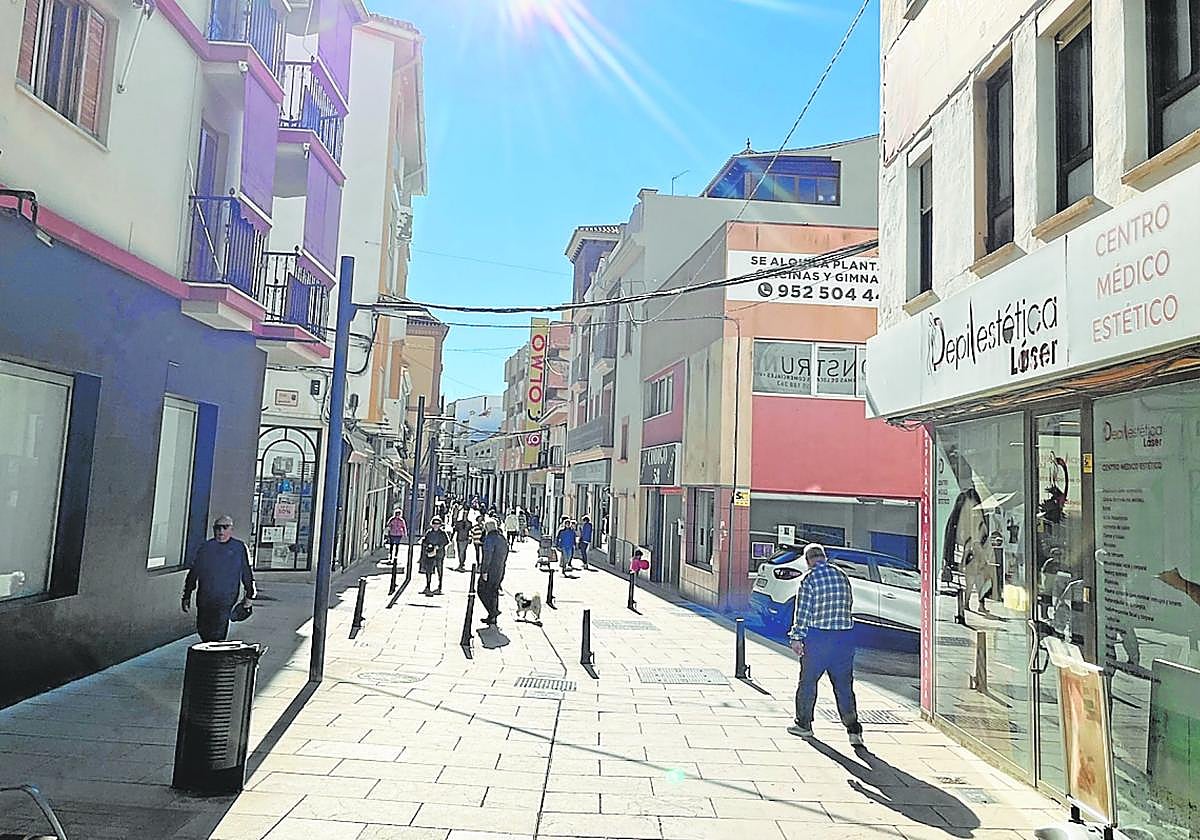 Imagen del Camino de Málaga en Vélez-Málaga, este otoño tras su reforma integral.