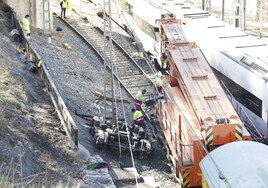 Imagen de los trabajos que se están desarrollando este lunes en la estación del Chorro.