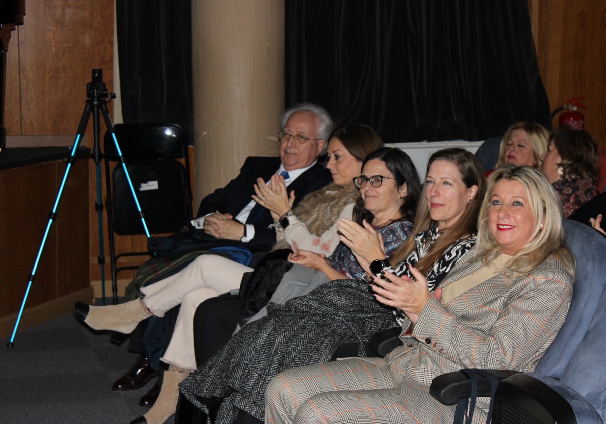 Participantes en la jornada impulsada por la Asociación de Esclerosis Múltiple de Alhaurín de la Torre.