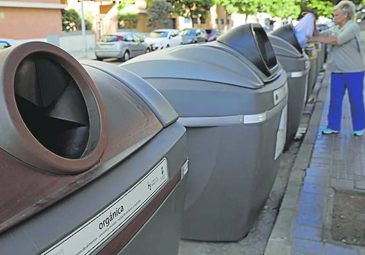 Estos son los nuevos contenedores de basura que te encontrarás ahora en las  calles de Málaga
