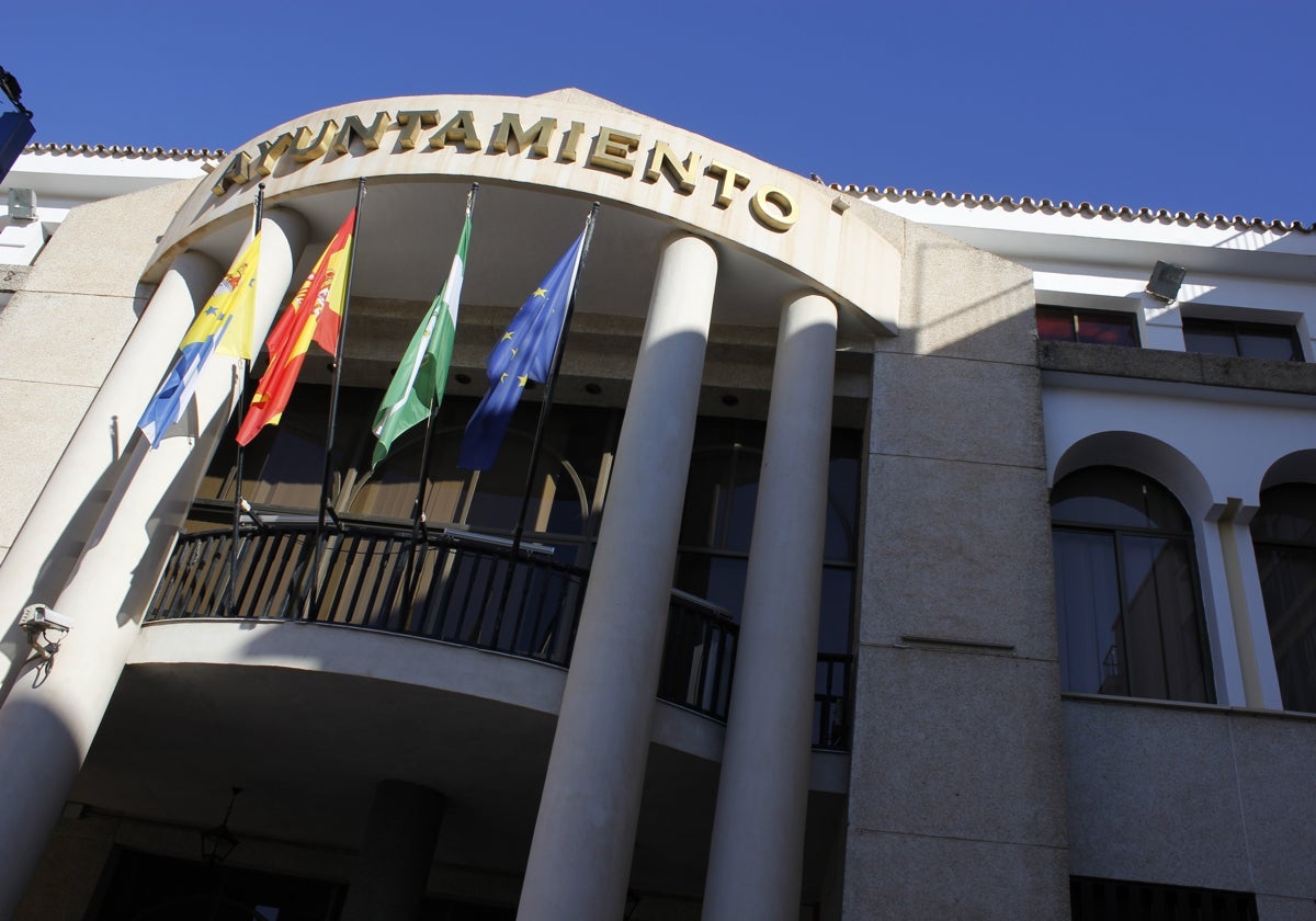 Fachada del Ayuntamiento de Rincón de la Victoria, que ha aprobado una moción institucional.