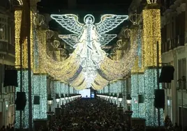 Espectáculo de luces en la calle Larios de la capital.