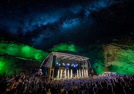 Imagen de Starlite Occident en Marbella, con la cantera de fondo, una seña de identidad que replicarán en Estepona.