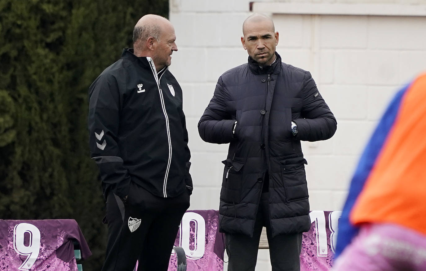 Las fotos del amistoso del Málaga contra el Winterthur suizo en Coín. El equipo blanquiazul a las órdenes de Pepe Mel se tomó el partido para coger ritmo después del parón navideño antes de reanudar la Liga y perdió por 0-1.