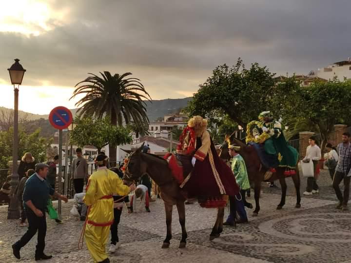 Cabalgata de los Reyes Magos en la Axarquía: Vélez-Málaga, Rincón de la Victoria, Torrox, Torre del Mar, Nerja y Frigiliana