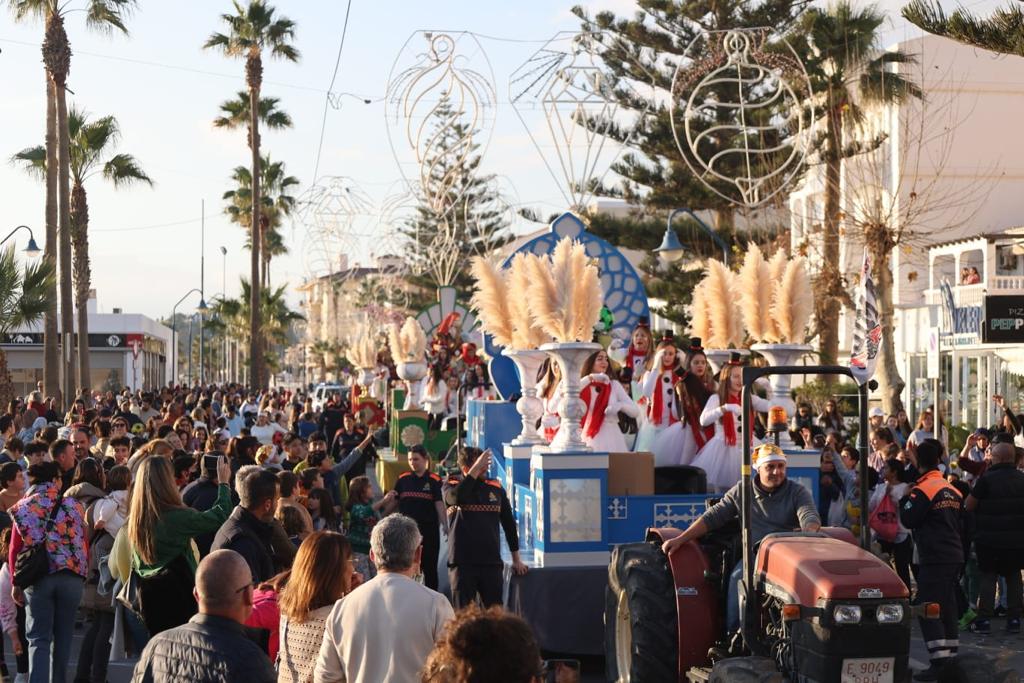 Cabalgata de los Reyes Magos en la Axarquía: Vélez-Málaga, Rincón de la Victoria, Torrox, Torre del Mar, Nerja y Frigiliana