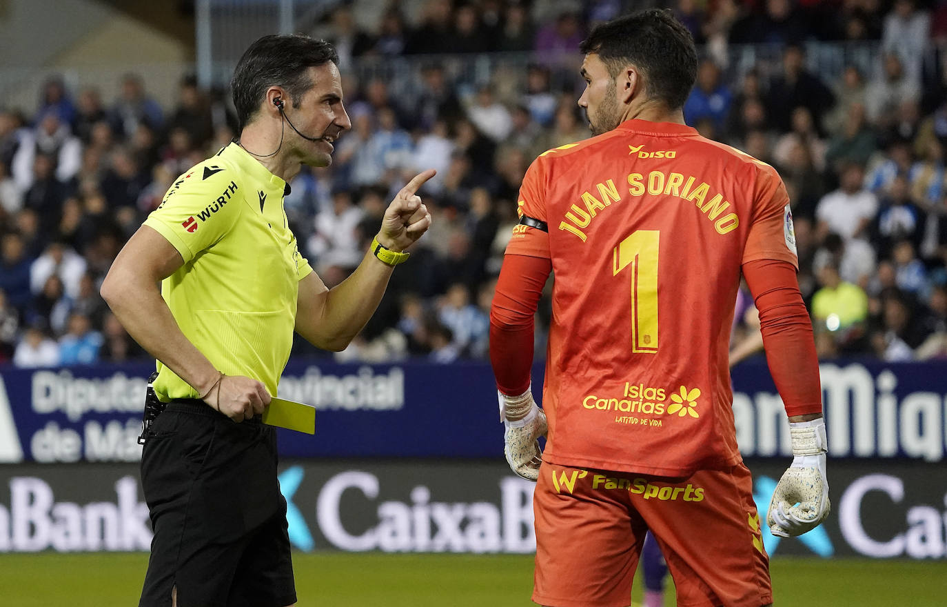 La Rosaleda pasó del 'Manolo, vete ya' a celebrar el empate en menos de un minuto