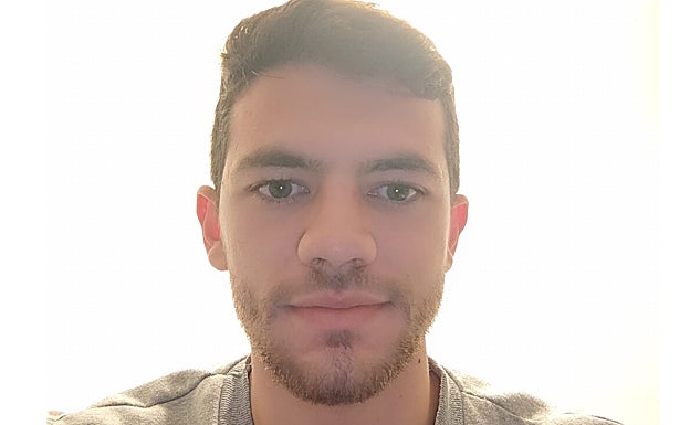 Miguel tiene 23 años y hasta hace pocos meses siempre había vivido en Mijas. 