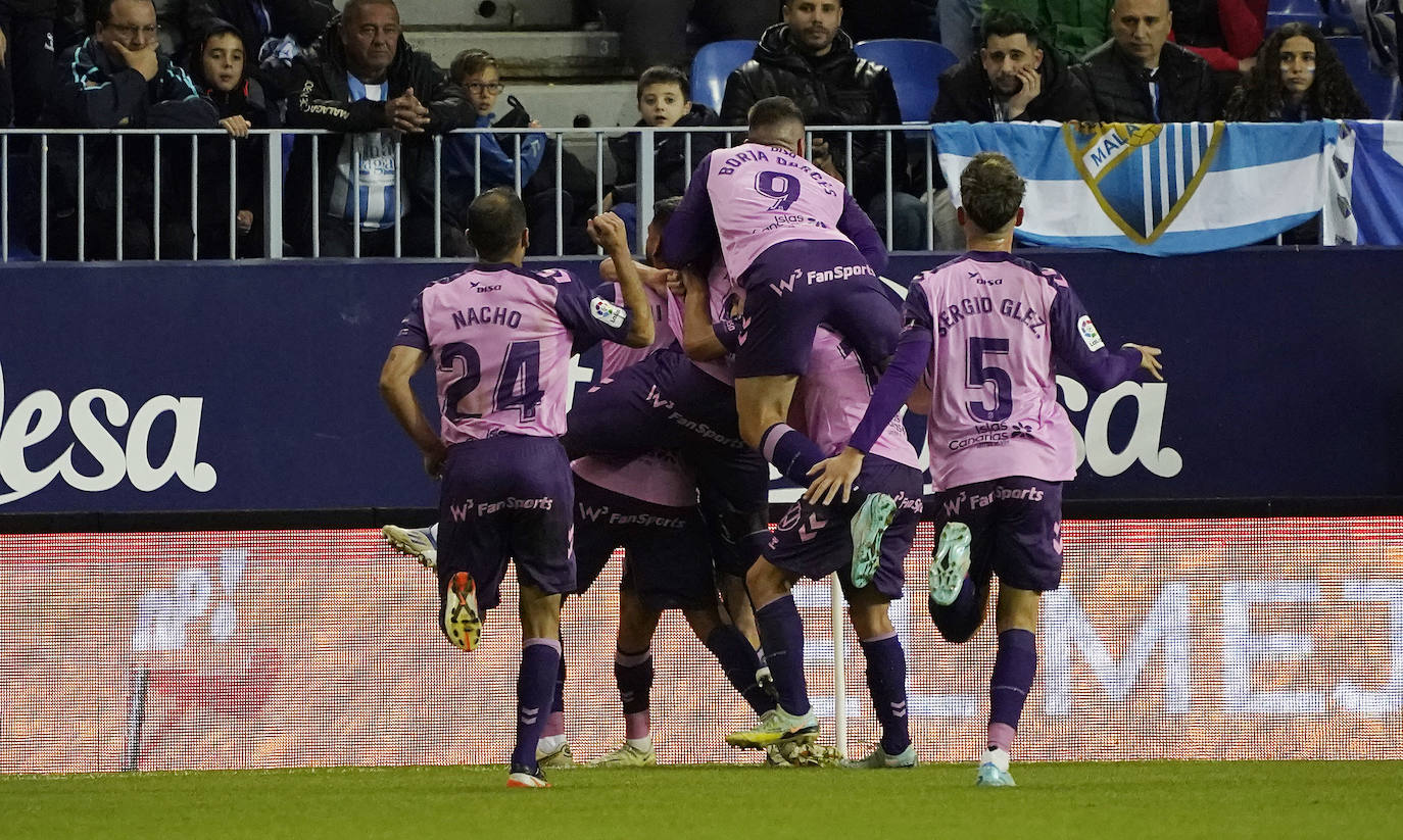 La Rosaleda pasó del 'Manolo, vete ya' a celebrar el empate en menos de un minuto