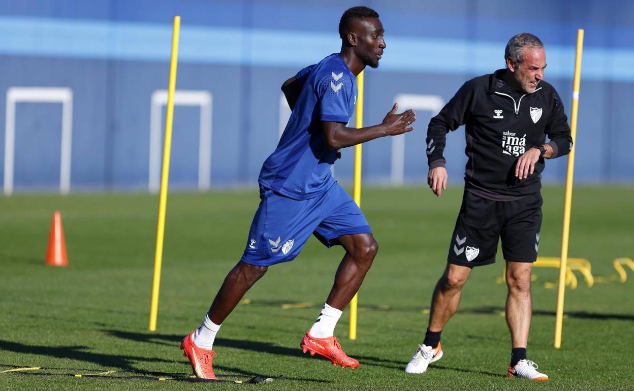 Lago Junior, esta mañana en su primer entrenamiento como jugador del Málaga. 