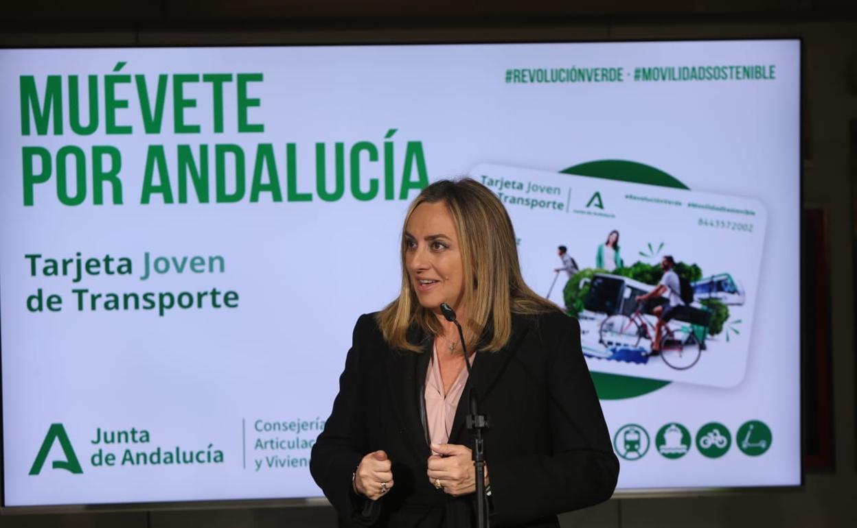 La consejera, este viernes en la presentación del balance de la Tarjeta Joven de Transporte.